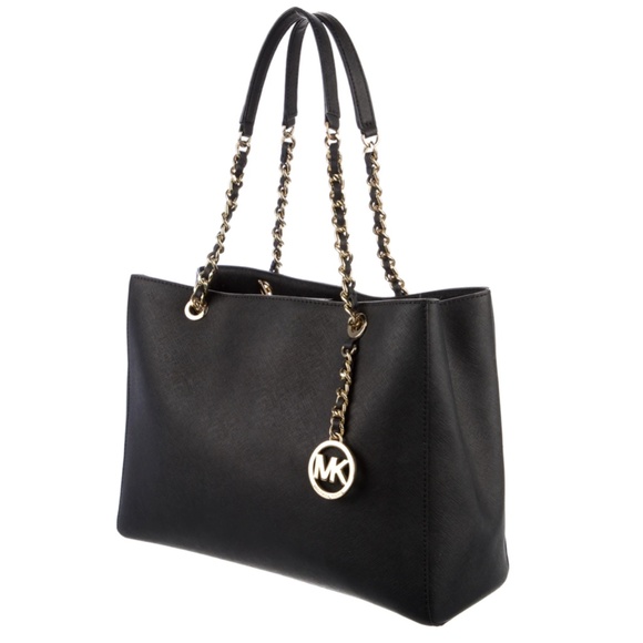 Authentic MICHAEL KORS Leather Shoulder Bag - Picture 3 of 6